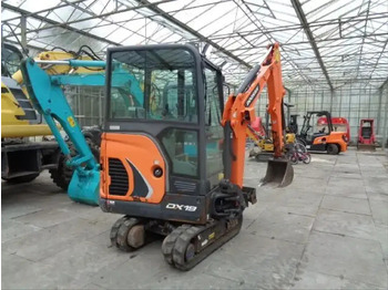 Mini escavadeira Doosan DX19: foto 4