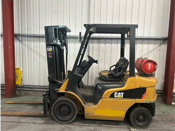 Empilhador a gás CATERPILLAR GP