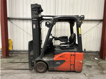 Empilhador elétrico LINDE E16