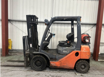 Empilhador a gás TOYOTA FGF 20