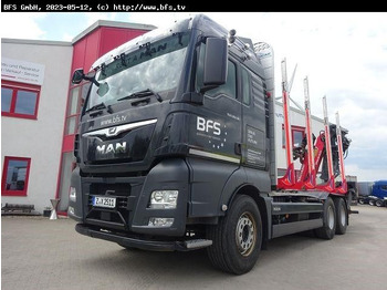 Camião de transporte de madeira MAN TGX 26.510