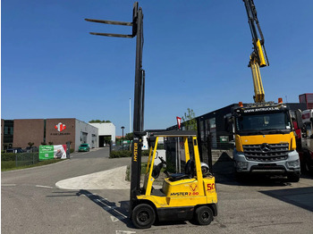 Empilhador a gás HYSTER