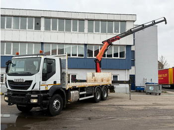 Camião de caixa aberta/ Plataforma IVECO Trakker