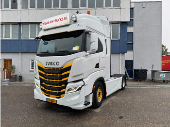 Tractor IVECO S-WAY