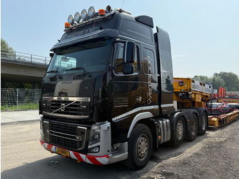 Tractor VOLVO FH16 750