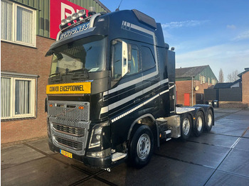 Tractor VOLVO FH16 750