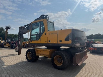 Escavadeira de rodas VOLVO EW180