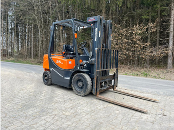 Empilhador a diesel Doosan D 25 GP: foto 4 Empilhador a diesel Doosan D 25 GP: foto 4