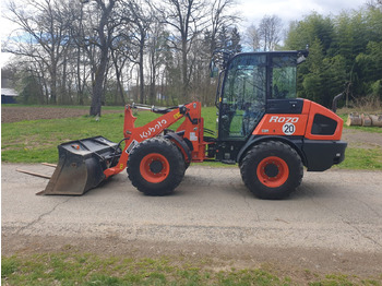 Pá carregadora de rodas KUBOTA R070