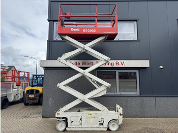 Plataforma de Tijera/ Plataforma de tesoura Genie GS2032 schaarlift schaar hoogwerker 2013 uur 8mtr werkhoogte: foto 4