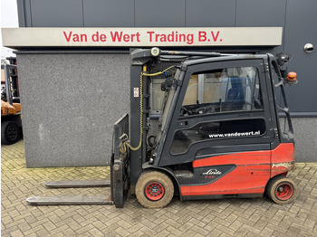 Empilhador elétrico LINDE E25