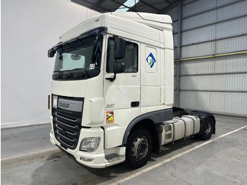 Tractor DAF XF 106 460