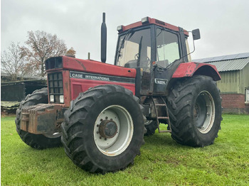 Trator CASE IH 1455XL