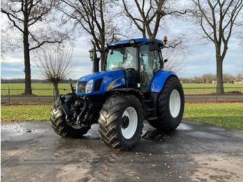 Trator NEW HOLLAND T6020