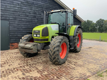 Trator CLAAS Ares
