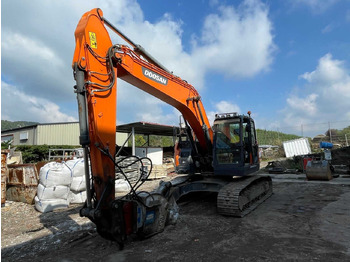 Escavadora de rastos DOOSAN DX235LCR