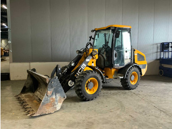 Pá carregadora de rodas JCB 406