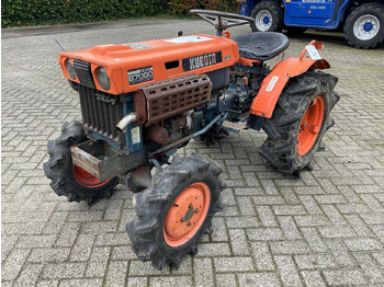 Mini trator KUBOTA B series