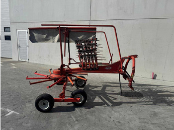 Máquina para produção de feno KUHN