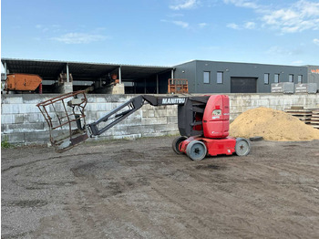 Plataforma aérea MANITOU
