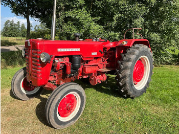 Trator McCORMICK