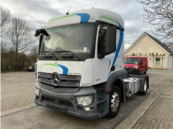 Camião MERCEDES-BENZ Actros 1843