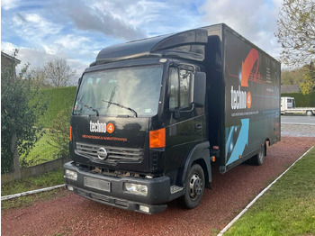 Veículo comercial NISSAN