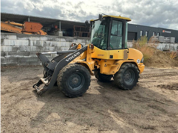 Pá carregadora de rodas VOLVO L30B