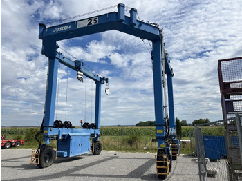 Guindaste, Equipamento portuário BHT 25 Marine Travellift 25t Diesel 2013: foto 2 Guindaste, Equipamento portuário BHT 25 Marine Travellift 25t Diesel 2013: foto 2