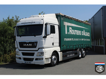 Camião de lona MAN TGX 26.440