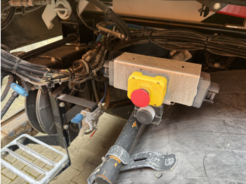 Camião cisterna Camion balayeuse Renault SEMAT 6 M³: foto 5
