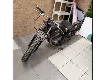 Motocicleta HONDA