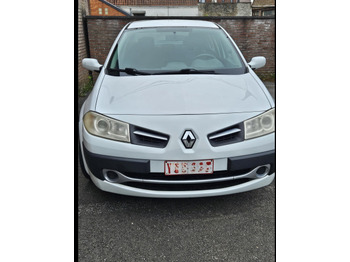 Automóvel RENAULT