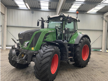Trator FENDT 826 Vario