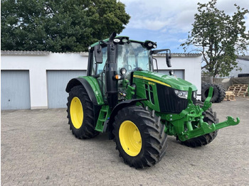 Trator John Deere 6100M: foto 2