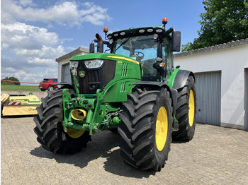 Trator JOHN DEERE 6215R