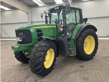 Trator JOHN DEERE 6830