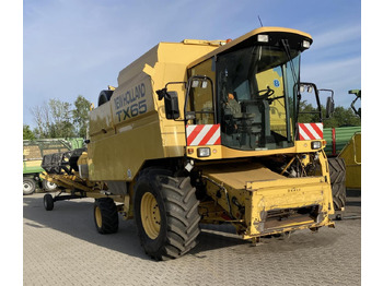 Ceifeira debulhadora NEW HOLLAND TX65