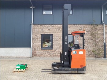 Empilhador retráctil BT RRE180H Toyota 1.8 ton Triplex Freelift Sideshift Elektra Reachtruck: foto 4