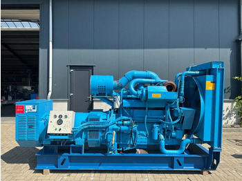Gerador elétrico CUMMINS