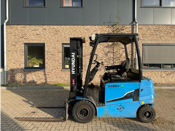Empilhador elétrico HYUNDAI