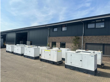 Gerador elétrico Iveco FPT NEF45 SM1A.A004 Stamford 60 kVA Silent Rental generatorset: foto 2