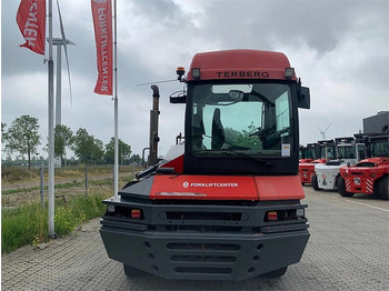 Tractor de terminal Terberg RT222 4x4: foto 4 Tractor de terminal Terberg RT222 4x4: foto 4