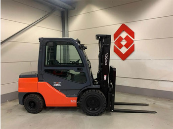 Empilhador a diesel TOYOTA