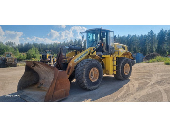 Pá carregadora de rodas NEW HOLLAND W270