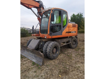 Escavadeira de rodas DOOSAN DX160W