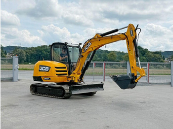 Escavadora de rastos JCB