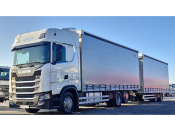 Camião de lona SCANIA S 450