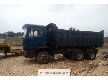 Camião basculante MAN