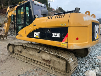 Escavadeira Caterpillar 323D: foto 2